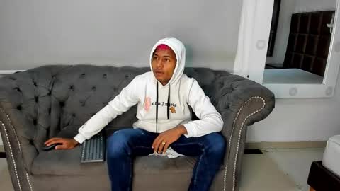 Mmorenito online show from 01-15-26, 06:44