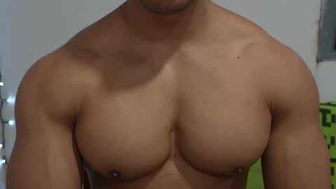 moreno1muscular online show from 04-19-26, 02:49