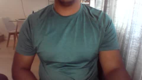 Snapshot of morenolatin19 chatting on 07-29-26, 05:00 Jos Luis online show from 07-29-26, 05:00
