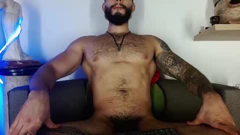 Snapshot of morgann_jones chatting on 06-17-26, 03:31 morgan online show from 06-17-26, 03:31