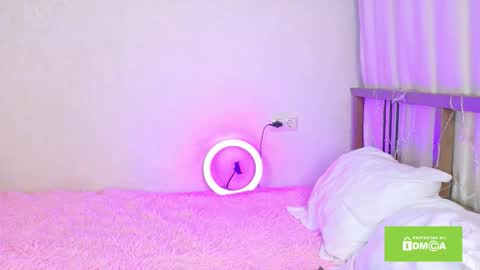 Emilia online show from 02-25-26, 03:49