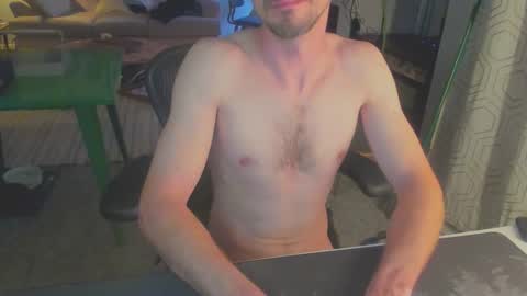 Dylan online show from 11-26-25, 06:03