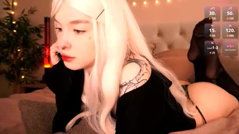 Snapshot of morphesoull chatting on 09-11-25, 01:22 morphe online show from 09-11-25, 01:22