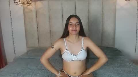 Snapshot of morticiacs chatting on 06-14-26, 02:57 Morticia online show from 06-14-26, 02:57