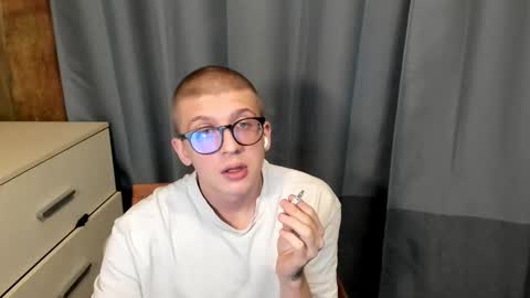 Morty online show from 12-18-25, 04:18