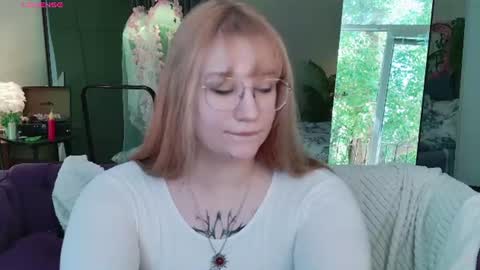 Snapshot of morvelyn chatting on 07-28-26, 11:17 morvelyn online show from 07-28-26, 11:17