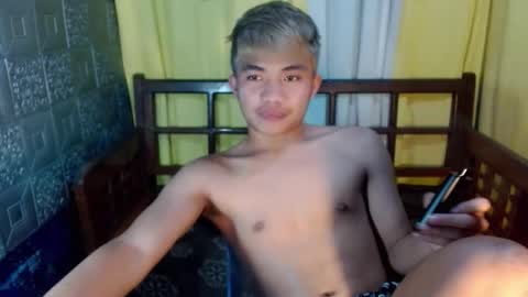 Snapshot of mostwantedtwink chatting on 04-24-26, 09:28 mostwantedtwink online show from 04-24-26, 09:28