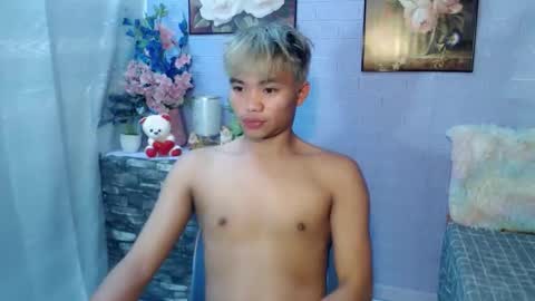 Snapshot of mostwantedtwink chatting on 05-06-26, 09:25 mostwantedtwink online show from 05-06-26, 09:25