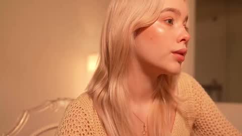 Snapshot of mother__of__dragons chatting on 10-04-25, 11:47 Deni and Jett my weekly schedule online show from 10-04-25, 11:47