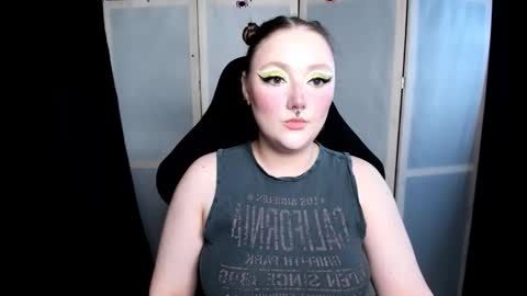 motorkate online show from 11-18-25, 01:55