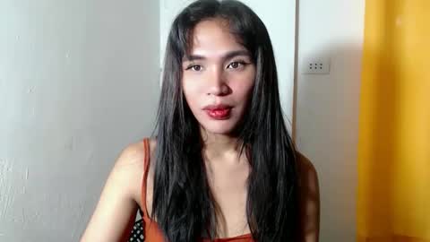 mouiline_rouge69 online show from 04-19-26, 11:29