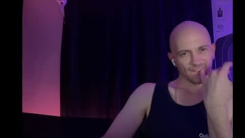 mount_vesuvius online show from 04-20-26, 03:09