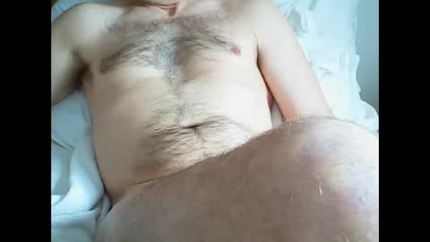 Snapshot of mountainrunner chatting on 02-05-26, 11:59 Marccoo online show from 02-05-26, 11:59