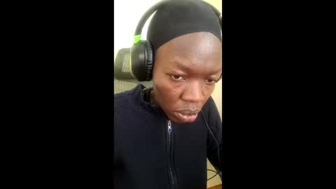 Mouthymiss online show from 12-21-25, 04:52