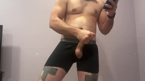 Snapshot of moviefreak7x chatting on 11-10-25, 06:18 moviefreak7x online show from 11-10-25, 06:18