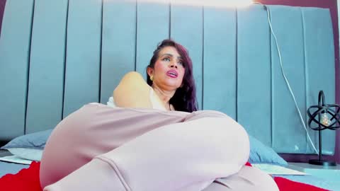 moxa hot online show from 12-26-24, 05:08