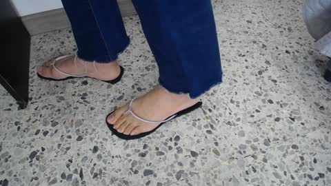 moxa hot online show from 01-20-25, 01:42