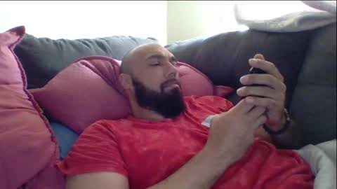 Snapshot of mr8plus chatting on 03-25-26, 08:37 Mr8 online show from 03-25-26, 08:37