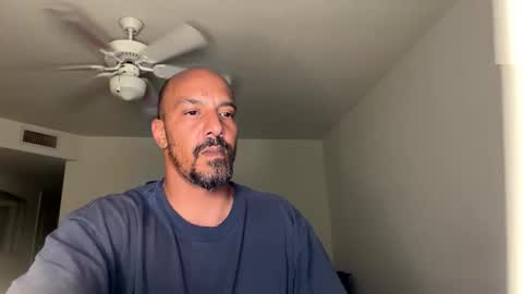 Snapshot of mr___good chatting on 01-22-25, 02:15 Mr. Good and Ms. Plenty online show from 01-22-25, 02:15