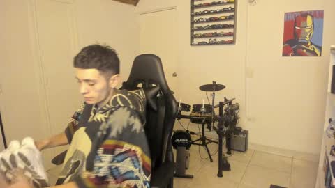 Andy online show from 02-06-25, 03:37