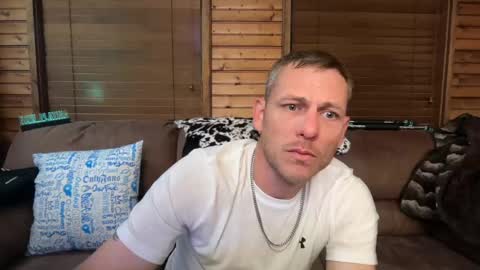 mr_anonymous025 online show from 04-26-26, 09:18