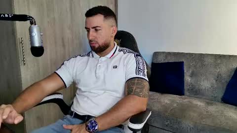 Snapshot of mr_david_cox chatting on 02-13-25, 12:46 David online show from 02-13-25, 12:46