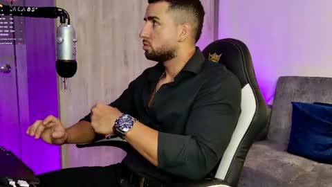 Snapshot of mr_david_cox chatting on 02-16-25, 01:05 David online show from 02-16-25, 01:05