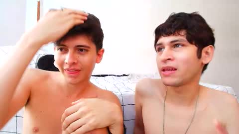 Mr. Erik Grey online show from 12-21-25, 04:36