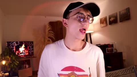 Mr Evans online show from 10-22-25, 03:01