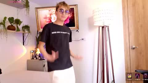 Mr Evans online show from 01-08-26, 04:53