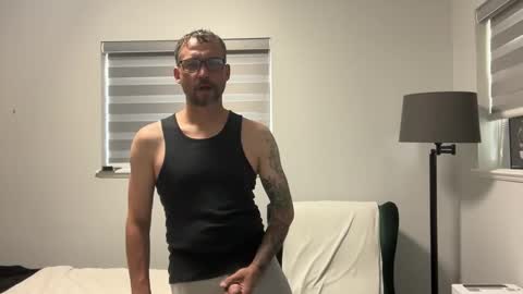 Snapshot of mr_halfling chatting on 06-10-26, 12:33 mr_halfling online show from 06-10-26, 12:33