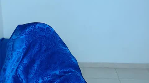 Max online show from 04-14-26, 01:33