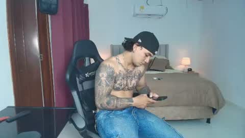 Snapshot of mr_maximo chatting on 07-19-26, 03:21 mr_maximo online show from 07-19-26, 03:21