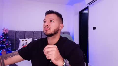 MIKEE online show from 12-14-25, 03:01