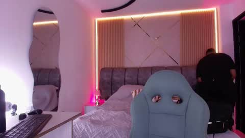 MIKEE online show from 03-26-26, 03:12