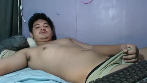 mr_olivercummerx online show from 05-18-26, 04:07