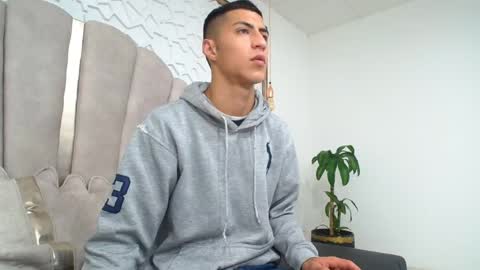 Mr Porn  online show from 06-01-26, 12:29