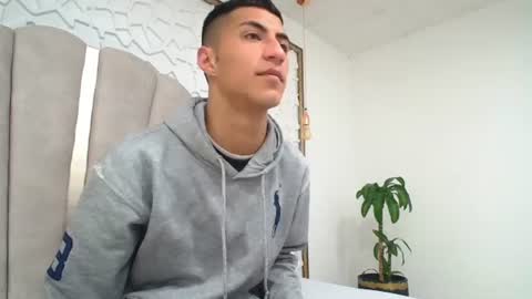 Mr Porn  online show from 06-17-26, 02:14