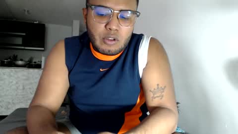 Santos online show from 02-11-25, 05:29