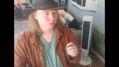 mr_strawberry online show from 03-28-26, 06:18