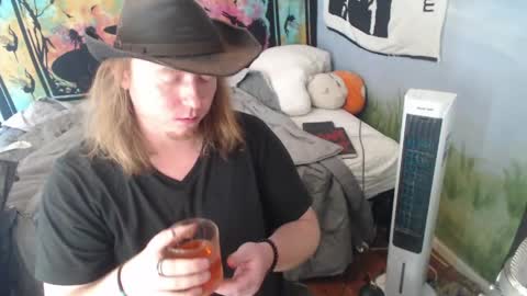 mr_strawberry online show from 06-01-26, 05:47