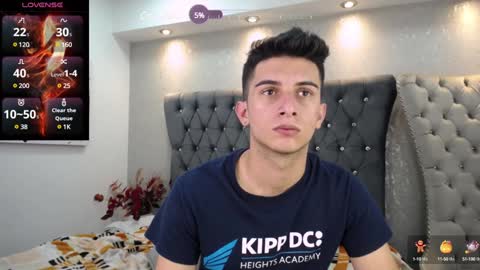 Snapshot of mr_williseo chatting on 01-13-25, 11:17 williseo online show from 01-13-25, 11:17