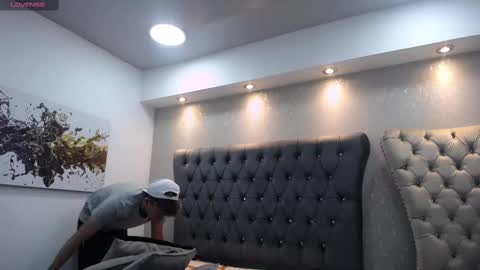 Snapshot of mr_williseo chatting on 09-14-25, 07:24 williseo online show from 09-14-25, 07:24