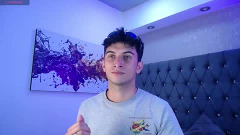 Snapshot of mr_williseo chatting on 02-06-26, 07:39 williseo online show from 02-06-26, 07:39