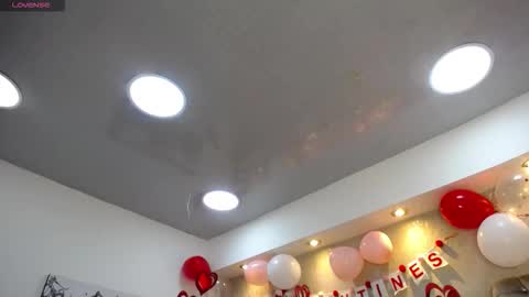 Snapshot of mr_williseo chatting on 02-15-26, 07:32 williseo online show from 02-15-26, 07:32