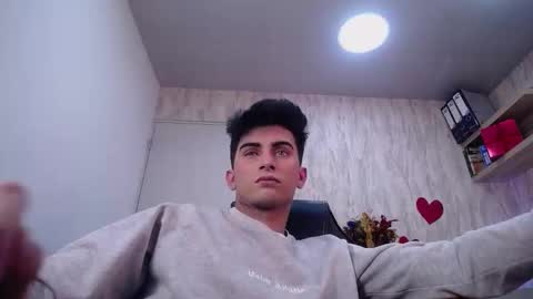 Snapshot of mr_williseo chatting on 02-20-26, 07:36 williseo online show from 02-20-26, 07:36