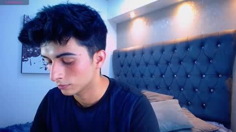 Snapshot of mr_williseo chatting on 03-02-26, 07:54 williseo online show from 03-02-26, 07:54