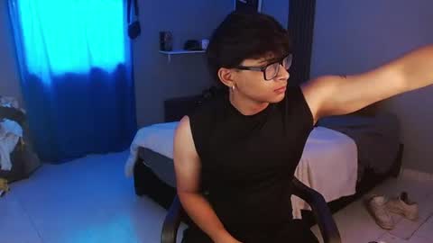 Snapshot of mr_yisuz chatting on 07-15-26, 11:48 yisuz online show from 07-15-26, 11:48