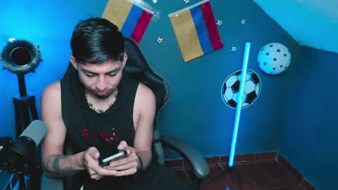 Snapshot of mralpha_latino chatting on 07-15-26, 08:19 Alpha LATINO online show from 07-15-26, 08:19