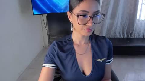 Mr.  Mrs. Smith  online show from 06-18-26, 08:35